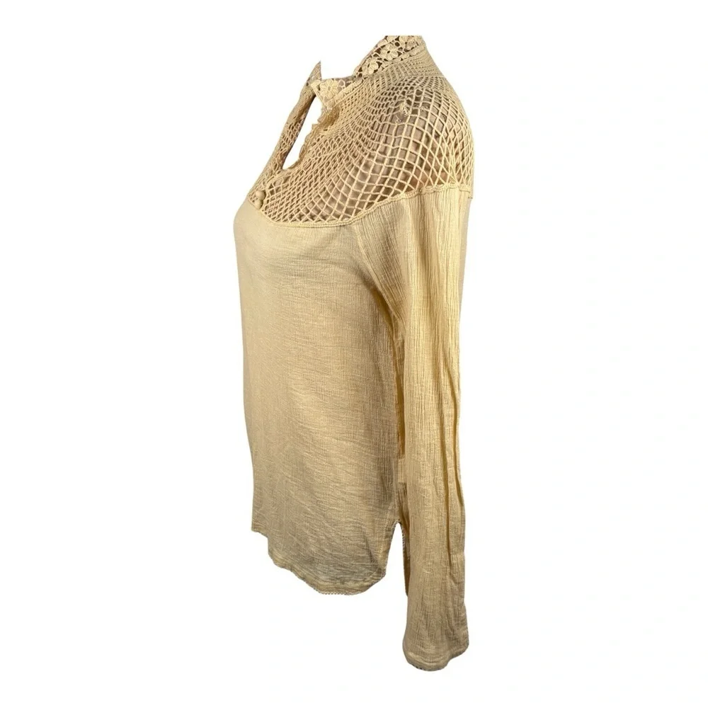 Free People On The Island Crochet Neckline Yoke Blouse Size Small